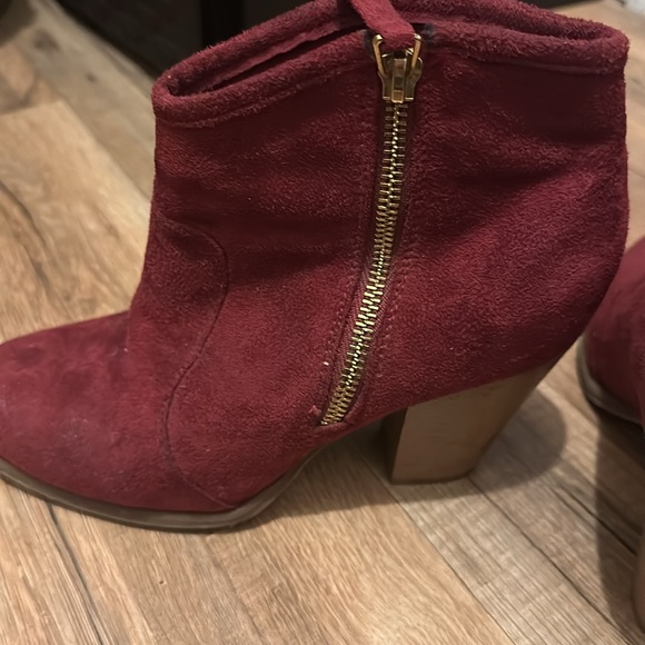 Liliana maroon booties - Picture 3 of 5
